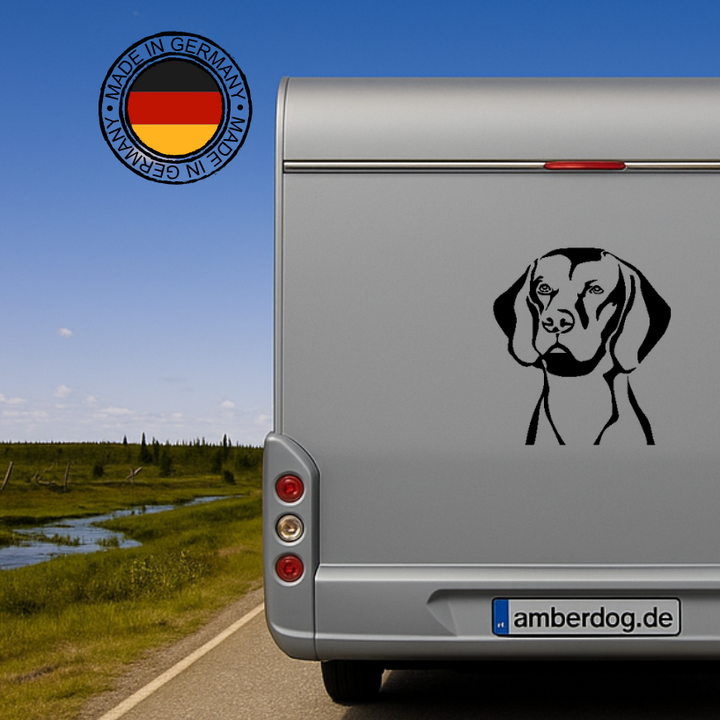 Schwarzer Magyar Vizsla Kopf Aufkleber auf einem silbernen Wohnmobil – wetterfestes Aufkleber-Motiv von amberdog