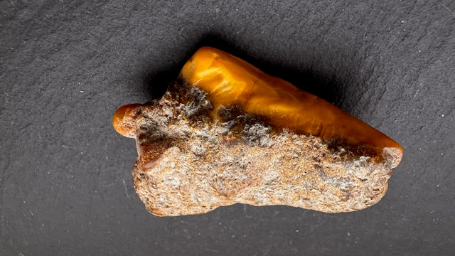 Rohbernstein-Bernstein mit Inklusen grün 14,4g Art.2175