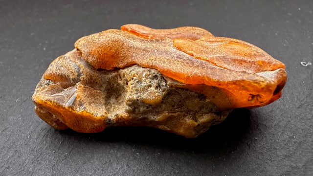 Baltischer Bernstein mit Inklusen 17g Art.2168