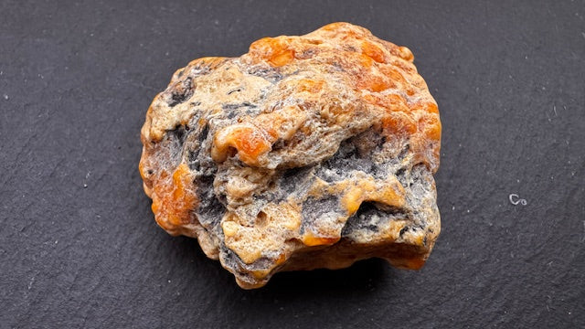 Handschmeichler baltischer Rohbernstein 21,1g Art.2143