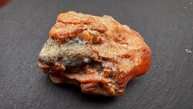 Baltischer Bernstein mit Inklusen 21,7g Art.2157